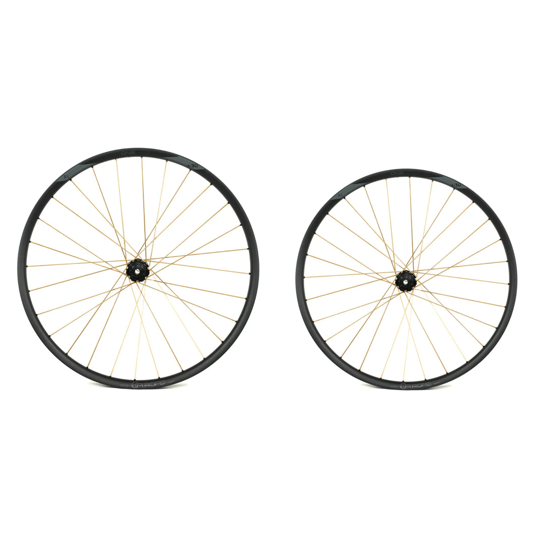 Pi Rope x Newmen Evolution SL A.30 | Superleichter und robuster MTB Laufradsatz